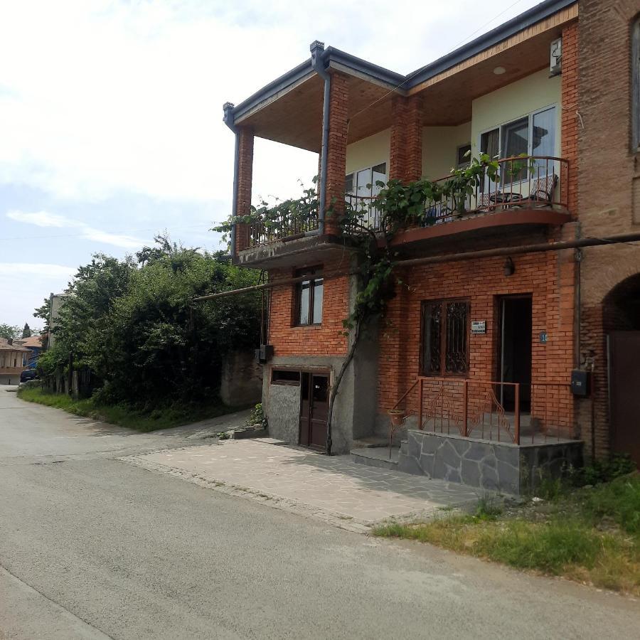 Luca Lili Hotel Szenaki Kültér fotó