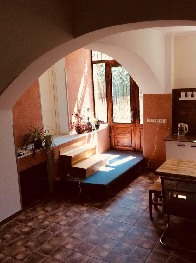 Luca Lili Hotel Szenaki Kültér fotó